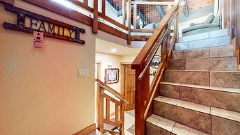 Mammoth Estates #140 2 Bedroom Condo by RedAwning