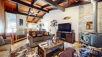 Mammoth Estates #140 2 Bedroom Condo by RedAwning