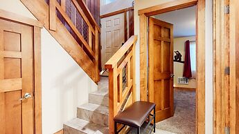 Mammoth Estates #140 2 Bedroom Condo by RedAwning