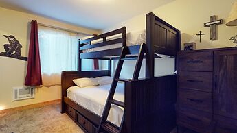 Mammoth Estates #140 2 Bedroom Condo by RedAwning