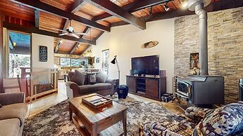 Mammoth Estates #140 2 Bedroom Condo by RedAwning