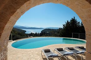 Villa Christianna - Magnificent 4 bed Villa