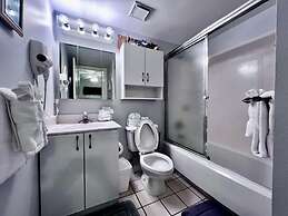 Pelican Beach 0404 1 Bedroom Condo by Pelican Beach Management