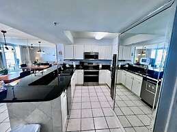 Pelican Beach 0404 1 Bedroom Condo by Pelican Beach Management