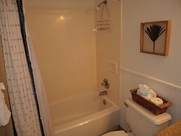 Pelican Beach 0212 2 Bedroom Condo by Pelican Beach Management