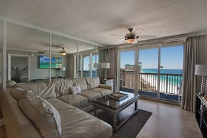 Pelican Beach 2012 2 Bedroom Condo by Pelican Beach Management