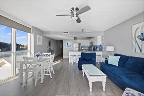 Pelican Beach 0211 1 Bedroom Condo by Pelican Beach Management