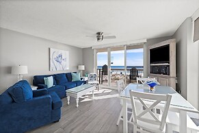 Pelican Beach 0211 1 Bedroom Condo by Pelican Beach Management