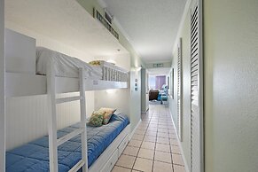 Pelican Beach 1002 1 Bedroom Condo by Pelican Beach Management