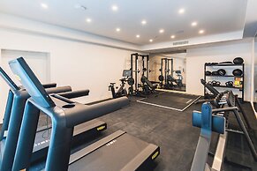 J Maluni City Hotel
