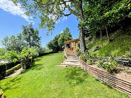 Vicolo - Sleeps 5 With air Con, Wifi, Balcony for Dining and Pool