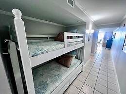 Pelican Beach 0807 1 Bedroom Condo by Pelican Beach Management