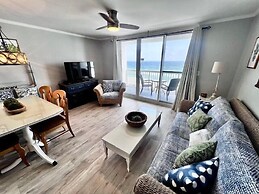Pelican Beach 0807 1 Bedroom Condo by Pelican Beach Management