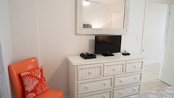 Pelican Beach 0206 1 Bedroom Condo by Pelican Beach Management