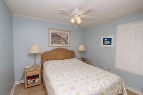 Pelican Beach 0712 2 Bedroom Condo by Pelican Beach Management