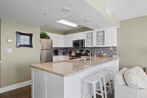 Pelican Beach 1411 1 Bedroom Condo by Pelican Beach Management