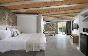 Paraga Scorpios Villa 2 7mins Walk to Beach by Calypso Sunset Villas