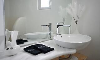 Paraga Scorpios Villa 2 7mins Walk to Beach by Calypso Sunset Villas