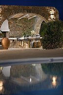 Paraga Scorpios Villa 2 7mins Walk to Beach by Calypso Sunset Villas