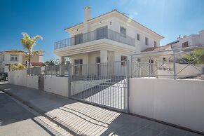 Protaras Holiday Villa Dv1