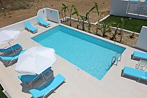 Xenos Villa 5 With a Private Pool Near the sea