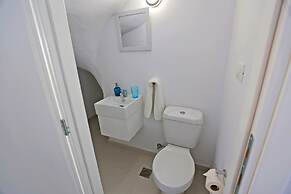 Xenos Villa 5 With a Private Pool Near the sea