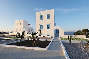 Xenos Villa 5 With a Private Pool Near the sea