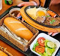 Riverside Mini Hotel Grand World