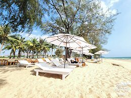 Riverside Mini Hotel Grand World