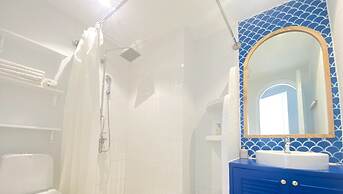 Riverside Mini Hotel Grand World