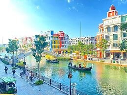 Riverside Mini Hotel Grand World