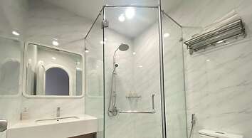 Riverside Mini Hotel Grand World