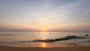 Riverside Mini Hotel Grand World