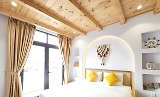 Riverside Mini Hotel Grand World