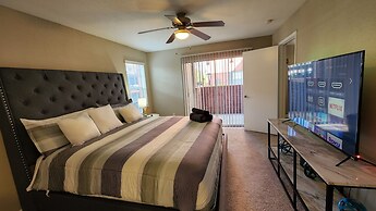 Near Nrg - Book For Rodeo - 2 Bedroom 2 Bath - Resort Style Pool