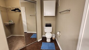 Near Nrg - Book For Rodeo - 2 Bedroom 2 Bath - Resort Style Pool