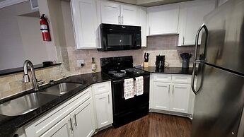 Near Nrg - Book For Rodeo - 2 Bedroom 2 Bath - Resort Style Pool