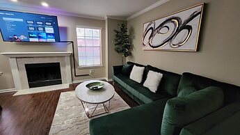 Near Nrg - Book For Rodeo - 2 Bedroom 2 Bath - Resort Style Pool