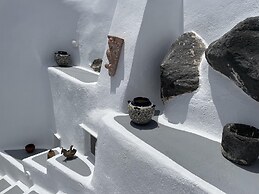 Charming 2-bed Villa in Thera With Outdoor hot tub