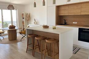 Cozy Loft Studio With Rooftop, Seaview & Pool