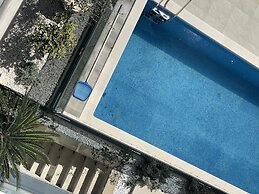 Cozy Loft Studio With Rooftop, Seaview & Pool