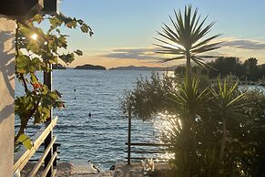 Cozy Loft Studio With Rooftop, Seaview & Pool