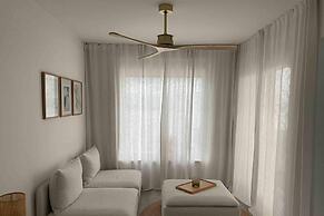 Cozy Loft Studio With Rooftop, Seaview & Pool