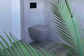 Cozy Loft Studio With Rooftop, Seaview & Pool