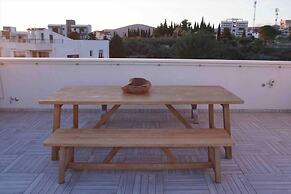 Cozy Loft Studio With Rooftop, Seaview & Pool