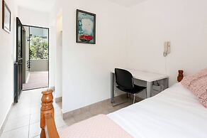Room in Guest Room - Cuarto En Las Lomas!
