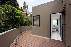 Room in Guest Room - Cuarto En Las Lomas!