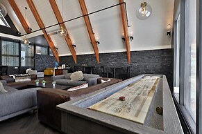 The Birch Ridge: Mission Room #4 - Queen Suite In Killington, Vermont 