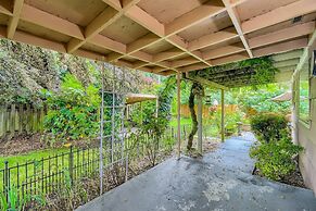 Charming Mid Century Home Near Airport & Columbia River