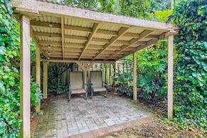 Charming Mid Century Home Near Airport & Columbia River